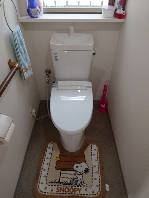 大阪府にてトイレの交換工事