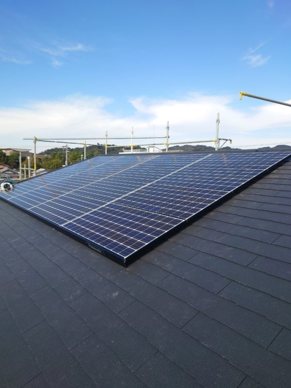 和歌山市にて太陽光パネルの設置工事を行ってきました！